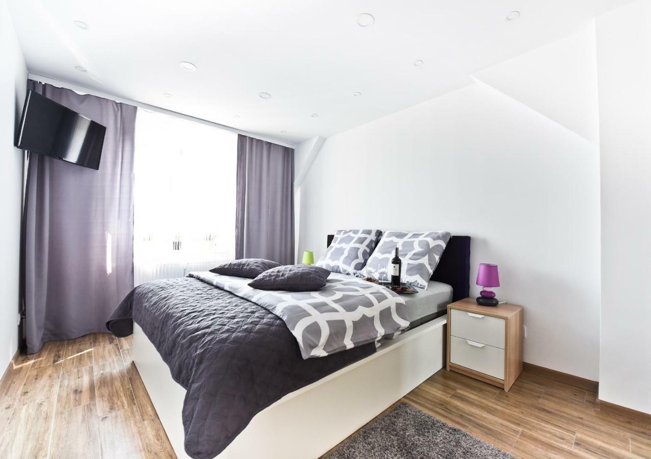 Apartament Centrum Z Miejscem Parkingowym Torun Exterior photo